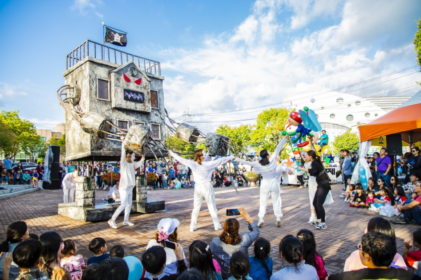 春川人形劇祭り（춘천인형극제）
