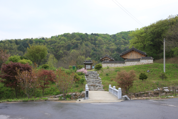 어유소장군 사당